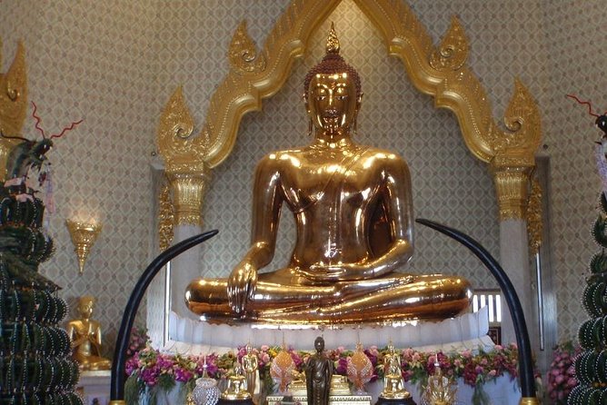 Private Tour: The Best of Bangkok Temples - Half Day - What the private car and guide add