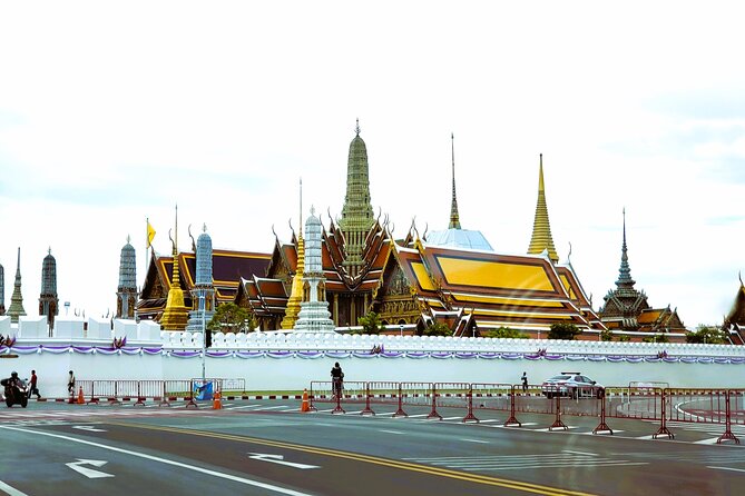 Private Tour to Grand Palace, Pho Temple and Arun Temple - Wat Arun and the 67-meter prang