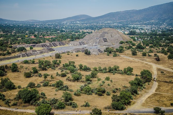 Pyramids of Teotihuacan, Guadalupe Shrine & Tlatelolco Tour - Guides can make or break the day