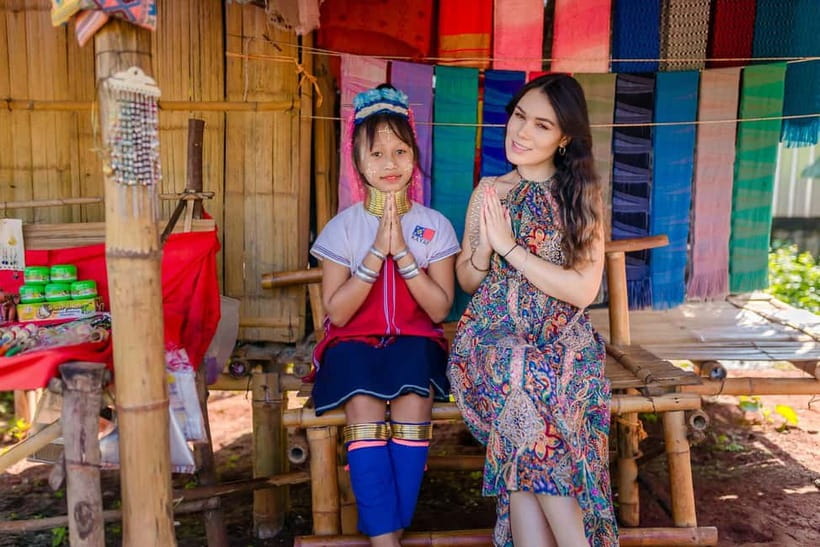 Red, Blue, White Temples & Hot Spring Trip from Chiang Mai - Huay Pla Kang and its 25-meter Guan Yin