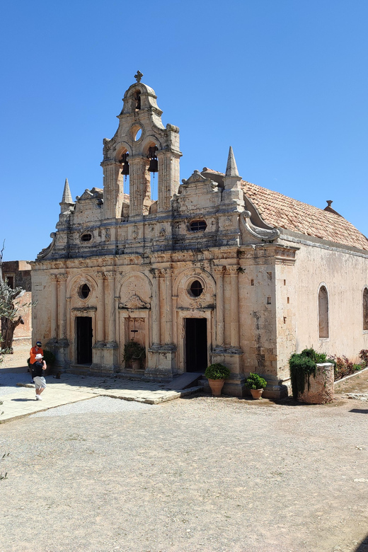 Rethymno: e-Bike tour to Arkadi monastery - Starting beside Rethymno’s waterfront