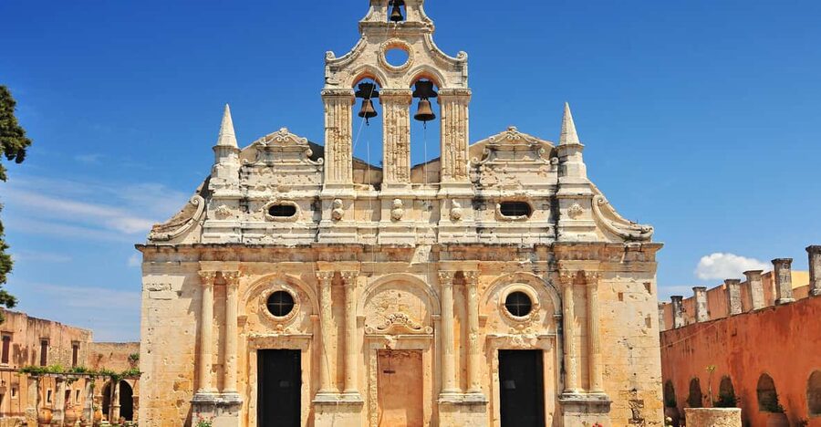 Rethymno: Melidoni Cave and Arkadi Monastery Half-Day Trip - Melidoni Cave and the first view inland