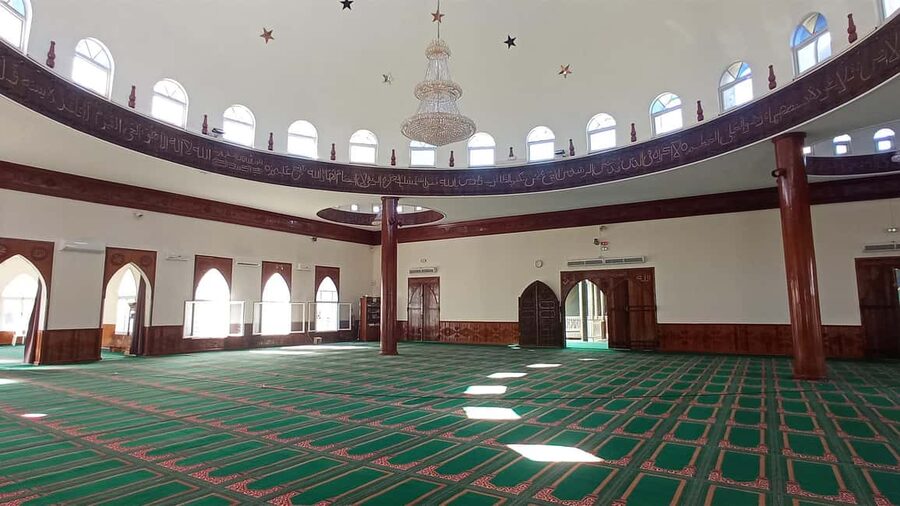 Réunion Island: Temples and religions Half-day tour - Tamoul Shri Maha Badra Karli: color and dress rules