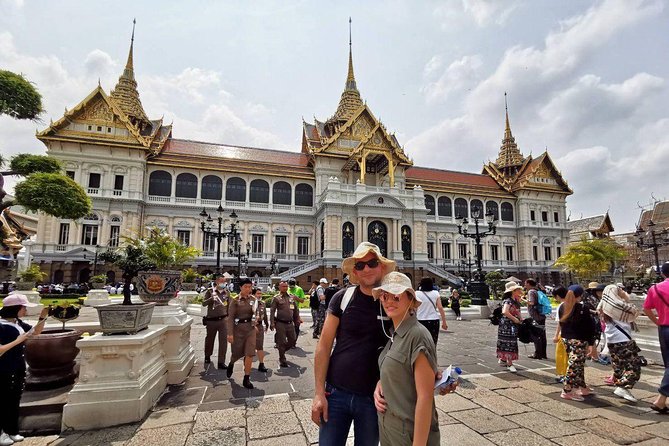 Royal Grand Palace and Bangkok Temples: Half Day Tour - What you see between the main stops