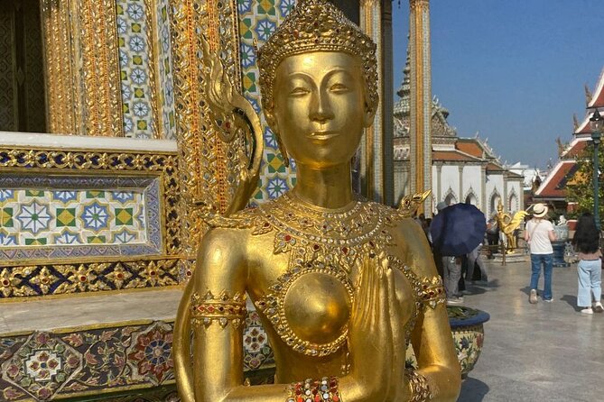 Royal Grand Palace And Wat Pho - Dress, walking, and family considerations