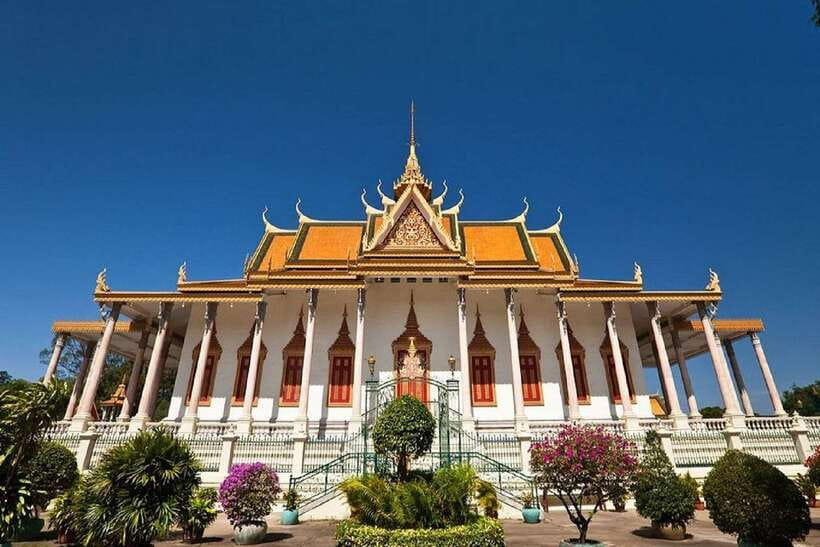 Royal Palace, National Museum & Wat Phnom with Private tour - Who Should Book This Experience?