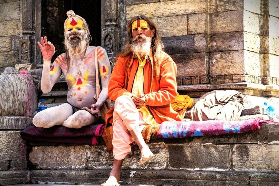 Sacred Pashupatinath: Aarati,Cremation Rites & Boudha Stupa - Why these two sites belong together