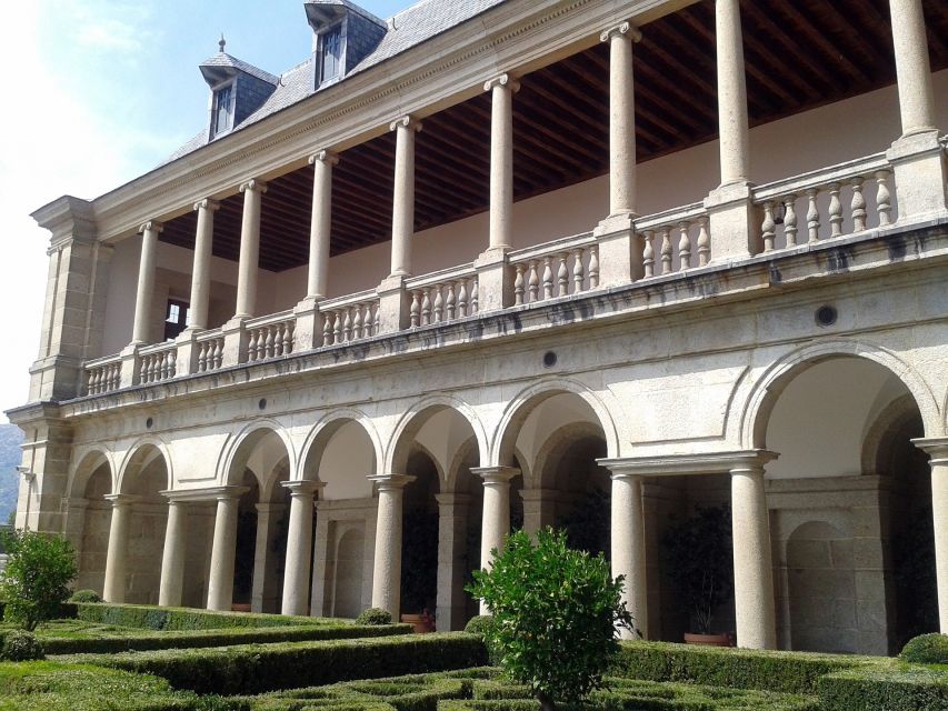 San Lorenzo de El Escorial: Monastery and Site Guided Tour - Palace rooms and the less public side of royalty