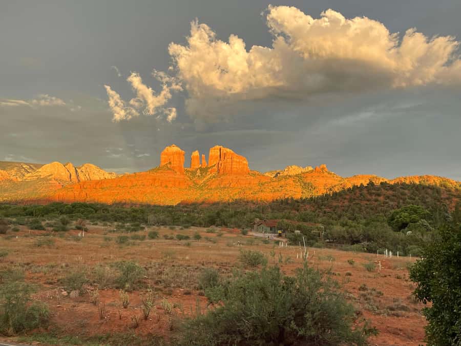 Sedona: E-Bike Sunset Tour to 7 Sacred Pools and Stupa - A pause at Cultural Park