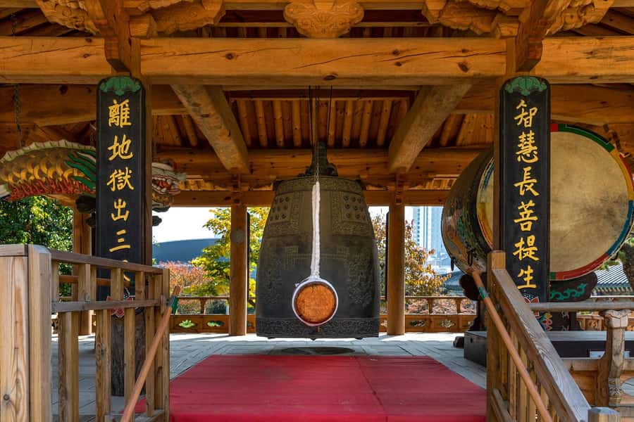 Seoul: Night Bongeunsa Temple Guided Tour - Who should book this experience?