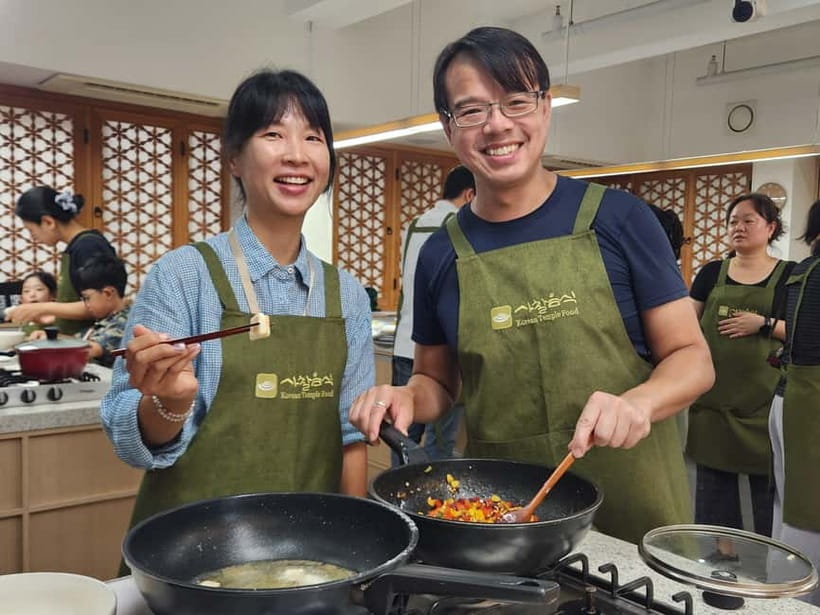 Seoul: Vegan Temple Food Class, Jogyesa & Changdeokgung Tour - Key Points at a Glance