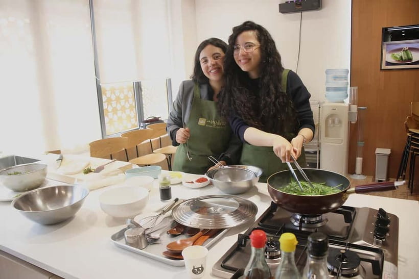 Seoul: Vegan Temple Food Class, Jogyesa & Changdeokgung Tour - Why This Seoul Experience Feels Different