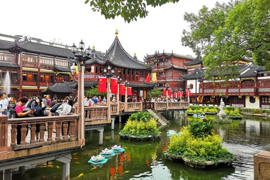 Shanghai: Yu Garden and City God Temple Walking Tour - Why this three-hour walk works