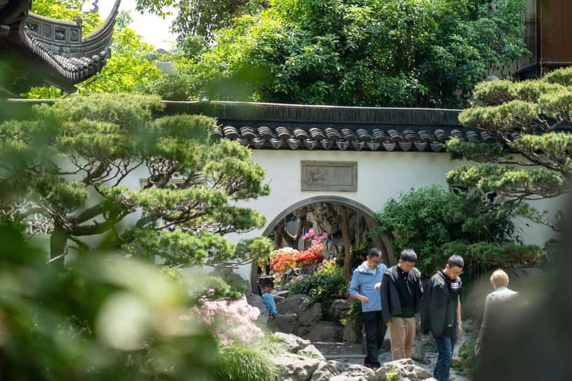 Shanghai: Yuyuan, City God Temple Old City Tour-Tip Based - Ancient City Park provides a quieter finish