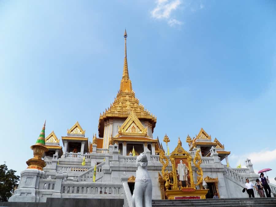 Shared Tour: Wat Pho, Wat Traimit and Wat Benchamabophit - Wat Traimit and the three-meter gold Buddha