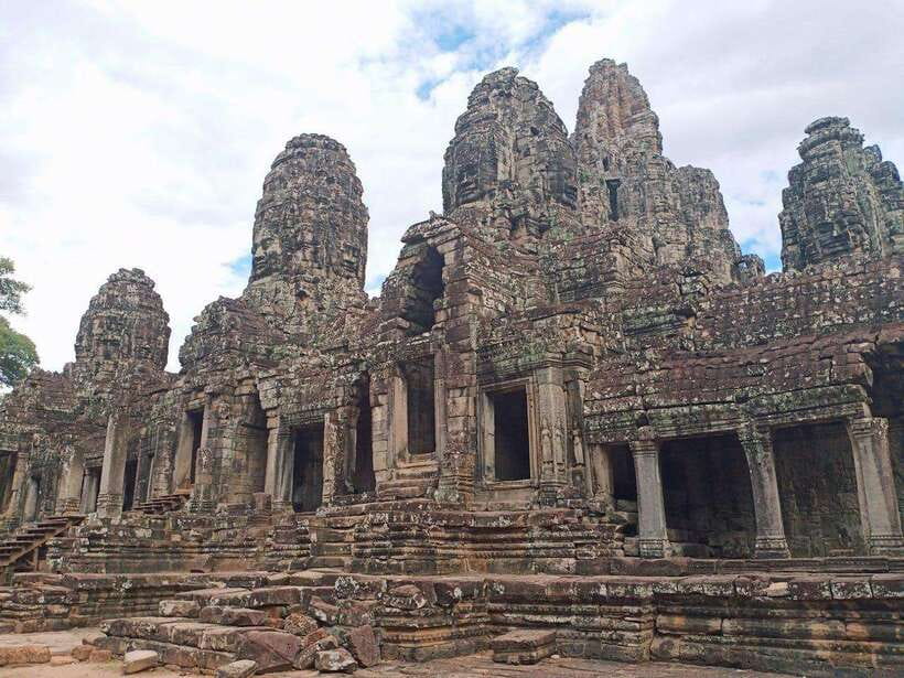 Sharing Trip to Angkor Temple with sunset - Entering Angkor Thom through the South Gate