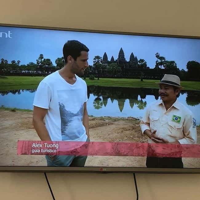 Siem Reap: 1-Day Angkor Wat Tour in Portuguese - Ta Prohm and the power of the jungle