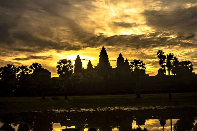 Siem Reap: 2-Day Temple Highlights Sunrise and Sunset Option - Key points at a glance
