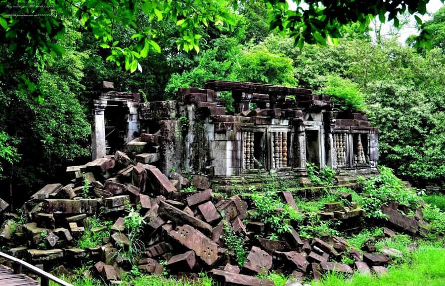 Siem Reap: 4-Day Angkor Wat and Beng Mealea Tour - Practical advice for hot temple days