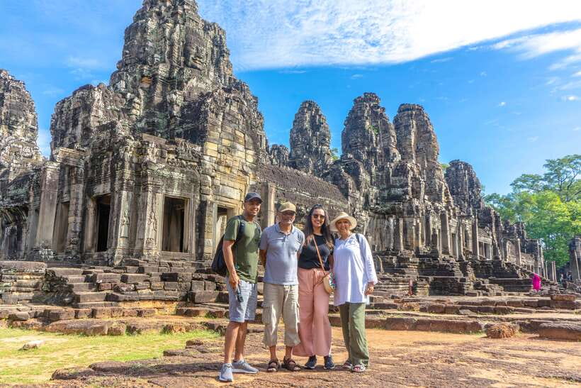 Siem Reap: Angkor Sunrise Jeep Tour / SUV Car Available - Clothing, heat, and what to pack