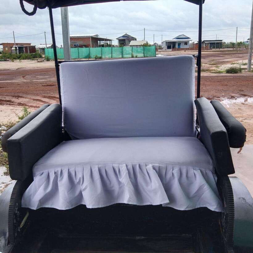 Siem Reap: Angkor Temples Tour by a Private Tuk Tuk - Starting at Angkor Wat, Cambodia’s great symbol
