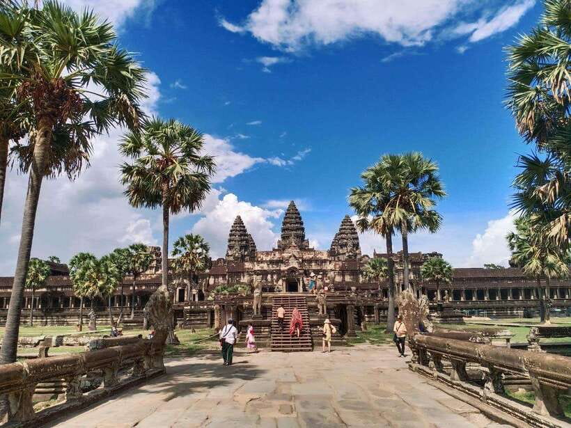 Siem Reap: Angkor Wat, Angkor Thom, and Banteay Srei Tour - South Gate, Bayon, Baphuon, and the royal center