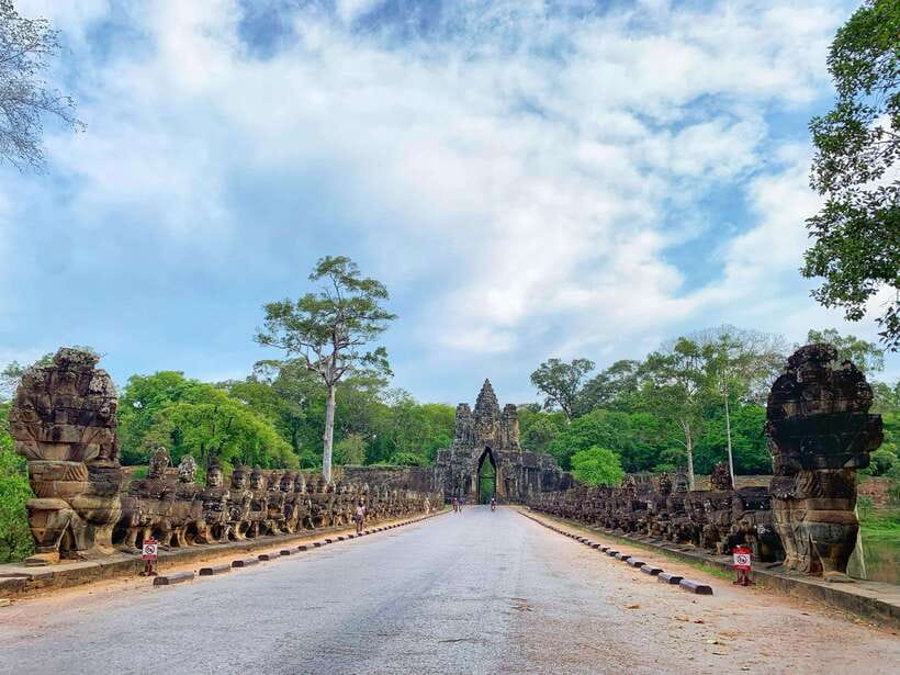 Siem Reap: Angkor Wat Private Tour by Tuk-Tuk - Banteay Kdei and the ride back