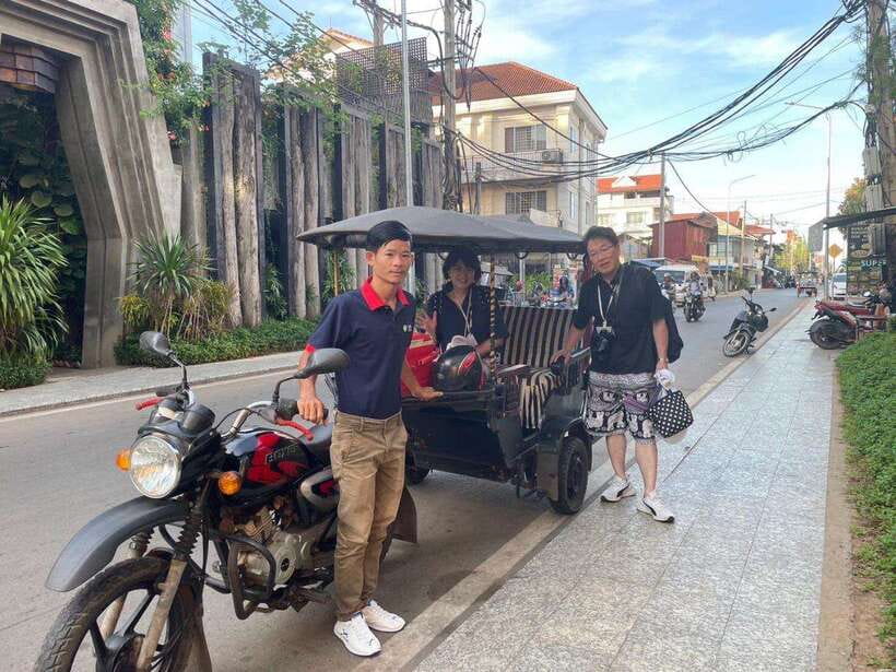 Siem Reap: Angkor Wat Private Tour by Tuk Tuk - Angkor Wat takes the morning seriously