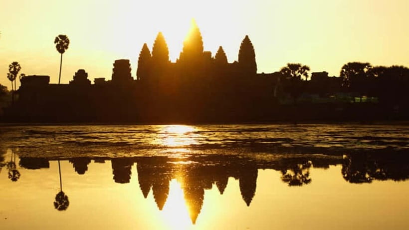 Siem Reap: Angkor Wat Private Tour with Sunrise - Ta Prohm and the romance of ruins