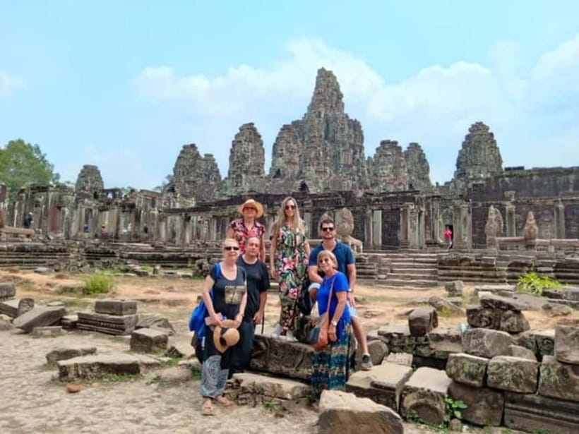 Siem Reap: Angkor Wat Private Tour with Sunrise - Baphuon and Bayon close the first day