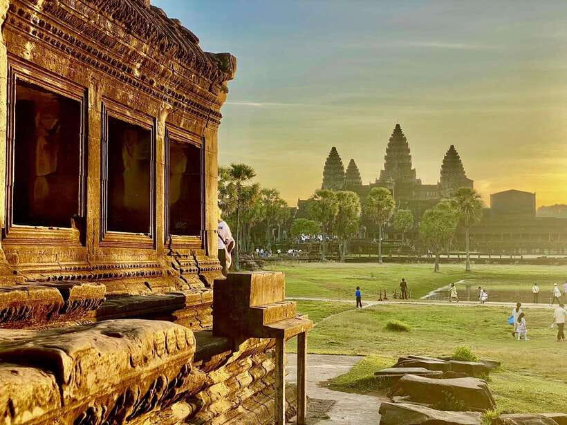Siem Reap: Angkor Wat Private Tuk-Tuk Tour - Sunrise at Angkor Wat, worth the alarm