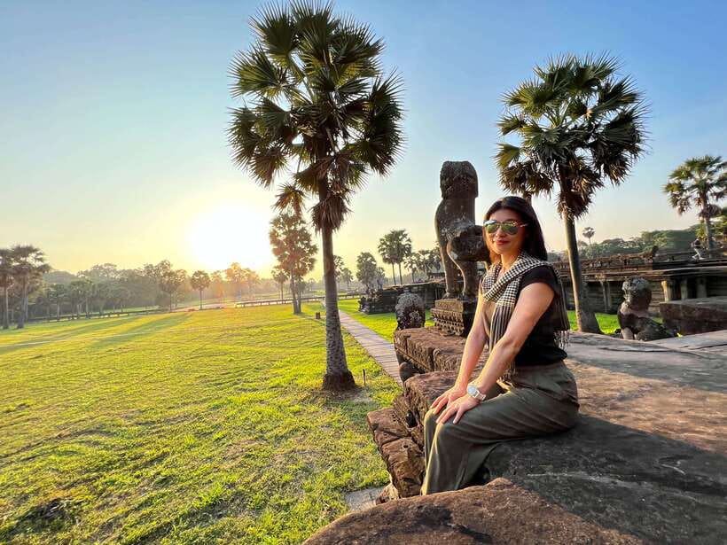 Siem Reap: Angkor Wat Small-Group Day Tour and Sunset - The morning pickup and the Angkor pass