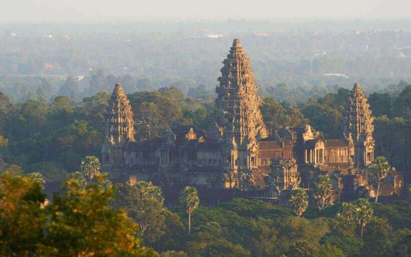 Siem Reap: Angkor Wat Small-Group Full Day Tour and Sunset - Terraces, Palace Ruins, and Baphuon