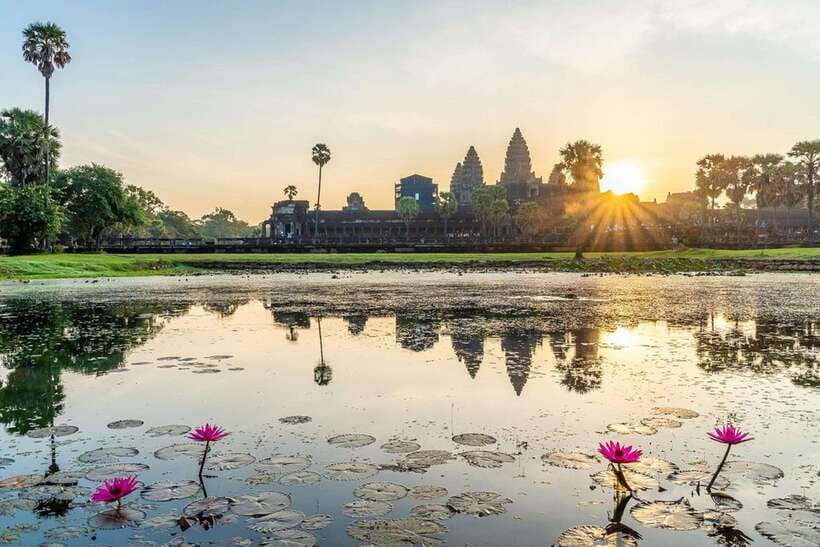 Siem Reap: Angkor Wat: Small-Group Sunrise or Sunset Tour - Who will enjoy this Angkor tour most?