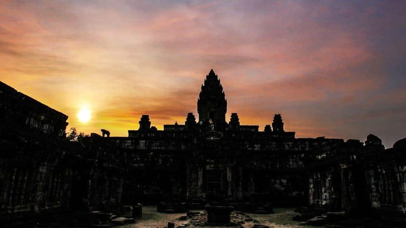 Siem Reap: Angkor Wat: Small-Group with Sunset Tour - Two hours at Angkor Wat