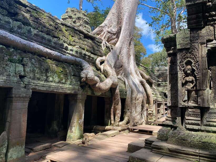 Siem Reap: Angkor Wat Sunrise and Full-Day Sightseeing Tour - Angkor Wat at sunrise and beyond the postcard