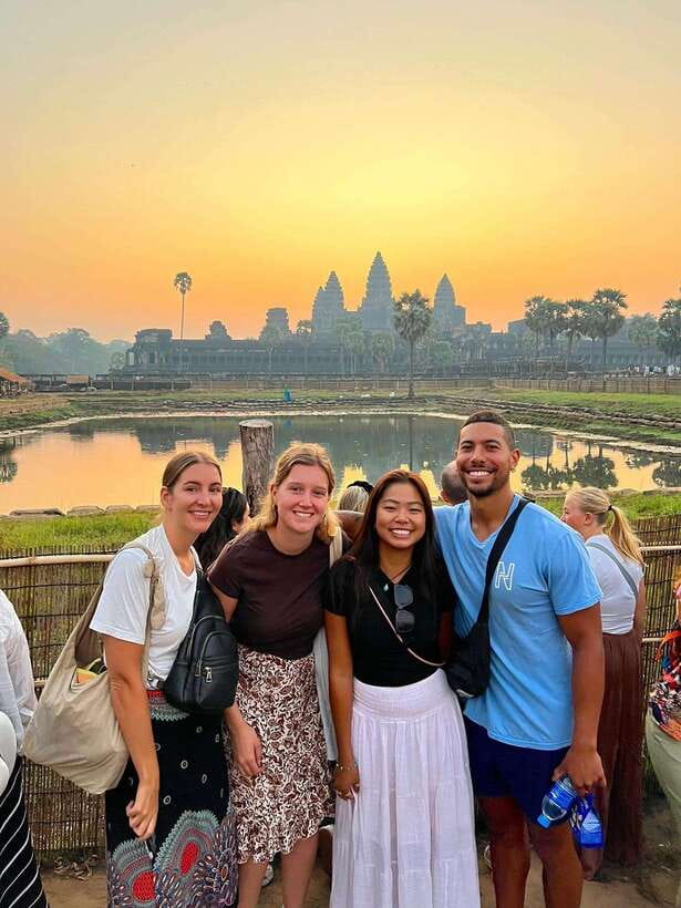 Siem Reap: Angkor Wat Sunrise and Full-Day Sightseeing Tour - Ta Keo, the uphill temple
