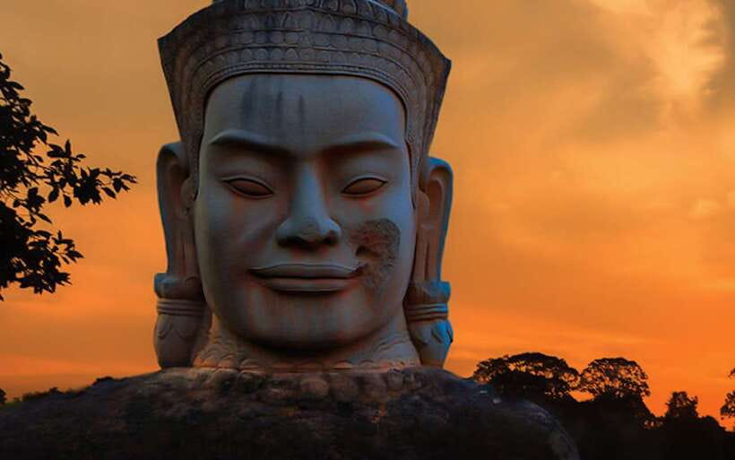 Siem Reap: Angkor Wat Sunrise or Sunset Guided Tour - The guides are a major part of the experience