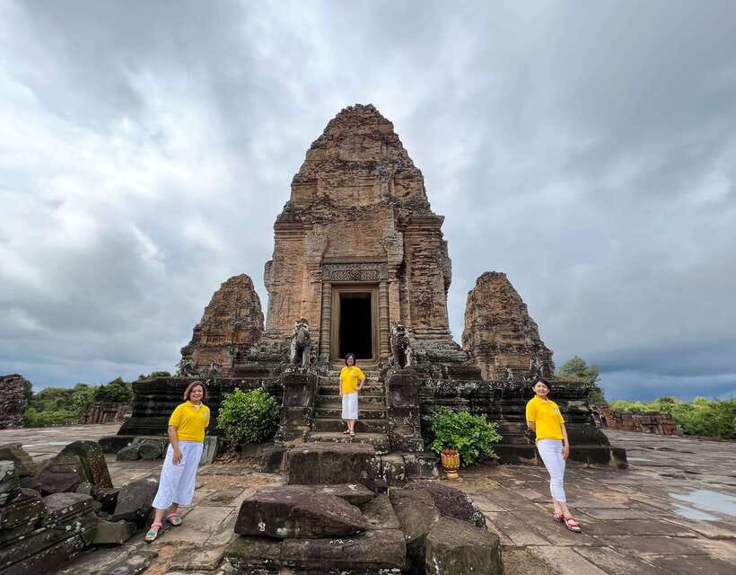 Siem Reap: Angkor Wat Sunrise Small Group tour and Breakfast - Bayon’s smiling faces and Baphuon’s long walk