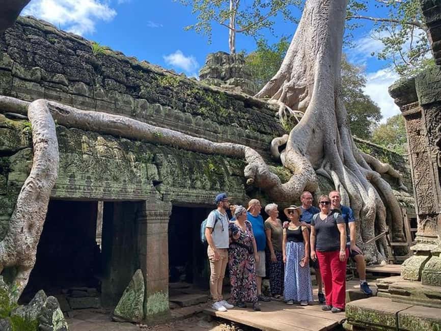 Siem Reap: Angkor Wat Tour with French-Speaking Guide - What the $50 tour price really covers