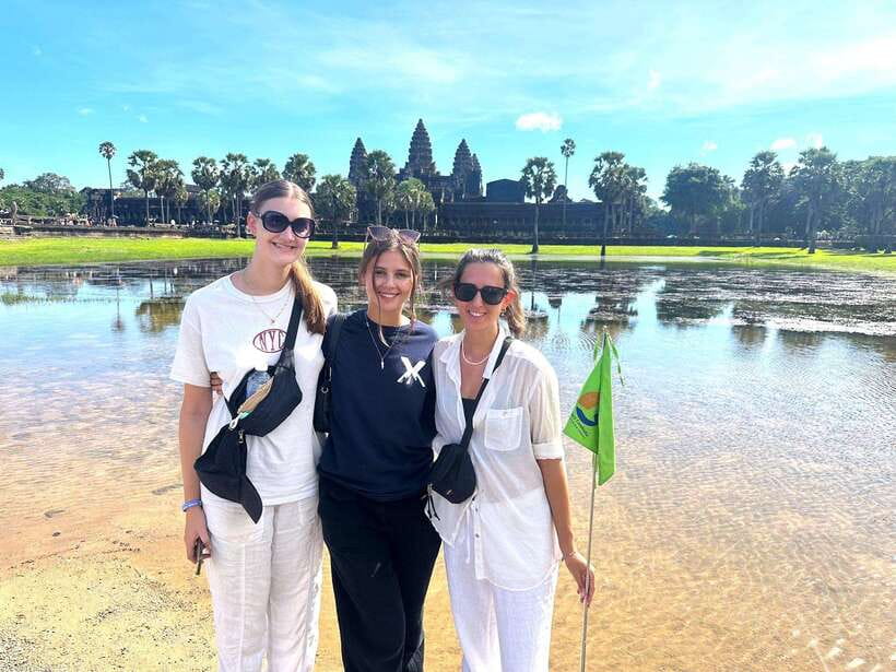 Siem Reap: Angkor Wat with German or English Guided Tour - Angkor Wat: start with the great centerpiece