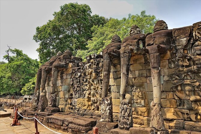 Siem Reap: Bike the Angkor Temples - Full-Day 30km Tour - Bayon’s stone faces and the Elephant Terrace