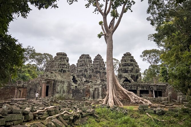 Siem Reap: Bike the Angkor Temples - Full-Day 30km Tour - Bikes, support, and family suitability