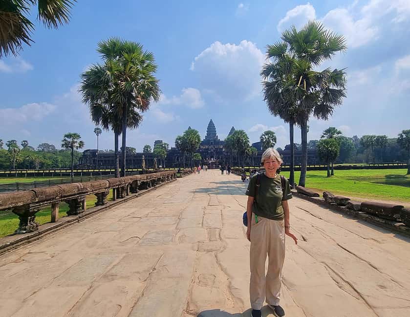 Siem Reap - Discover Angkor Wat by Jeep - Smaller temples and rural roads