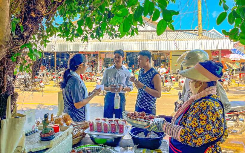 Siem Reap: FREE Market & Local Temple Tour - Booking Details That Matter