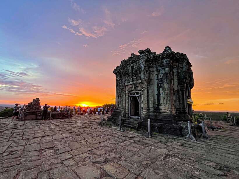 Siem Reap: Full Day Angkor Wat Temple Experience with Sunset - Angkor Thom and the South Gate
