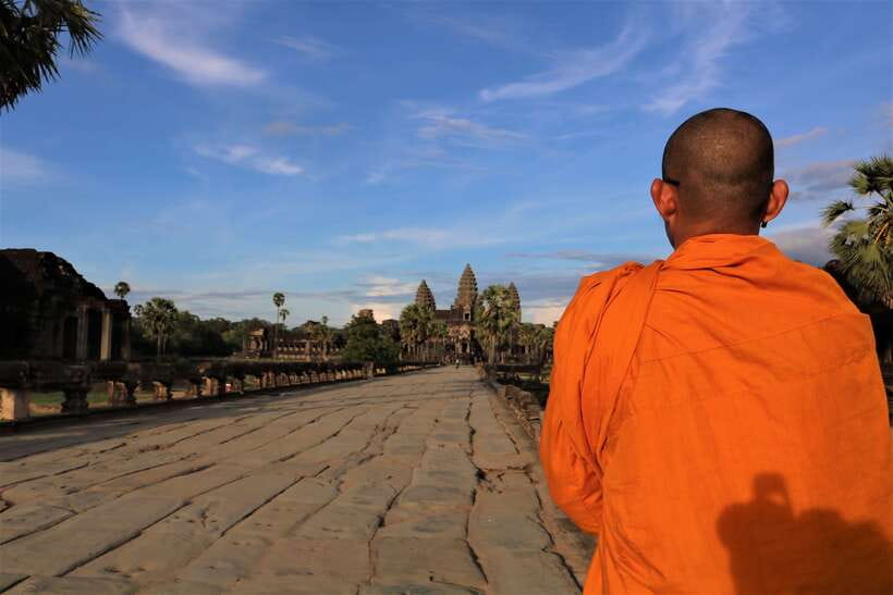 Siem Reap: Full-Day Temples w/ Private Transport - Angkor Wat: begin with the great monument