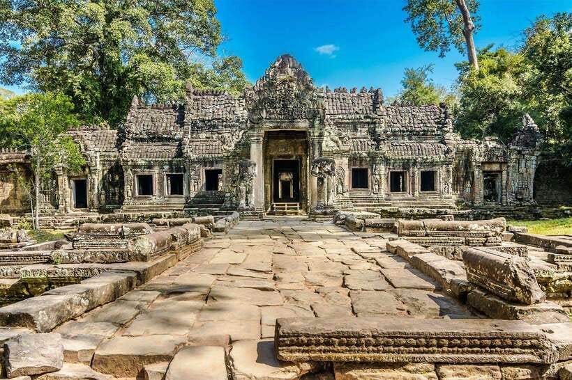 Siem Reap: Full-Day Tuk-Tuk Tour of Angkor Wat Temples - Bayon and Ta Keo bring a change of pace