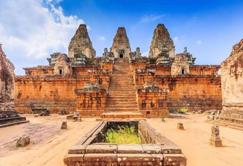 Siem Reap: Full-Day Tuk-Tuk Tour of Angkor Wat Temples - Ta Som and Neak Pean keep the route varied