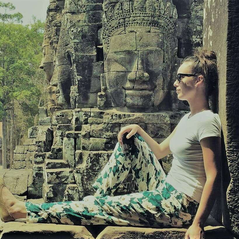 Siem Reap Private Tour: Angkor Wat Sunrise And Banteay Srei - Bayon Temple and its famous stone faces